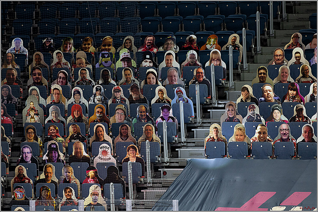 PENNY DEL;  Koelner Haie - Fischtown Pinguins Bremerhaven; Koeln, 12.02.2021